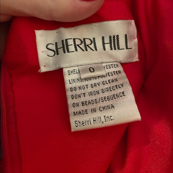 gorgeous Sherri Hill dress - Picture 3 of 3